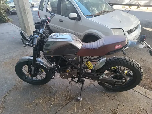Scrambler hornet 250 deals
