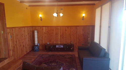 Imagen 9 de 18 de Maravillosa Casa Con Vista Al Lago En Puyehue