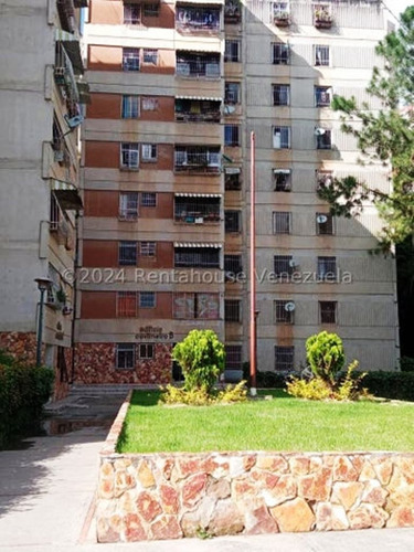 Apartamento A La Venta En Caricuao Ud2, #24-16453  Jose Luis