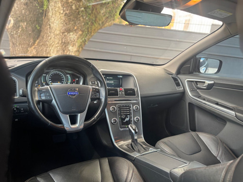 Volvo XC60 60 2.0 T5 5p