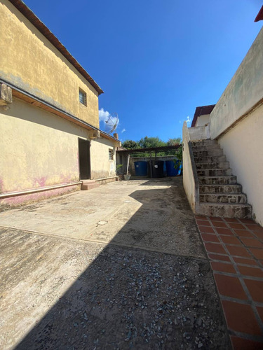 Posada Más Casa Y Apto En Altagracia