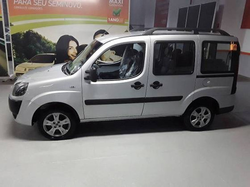 Imagem 8 de 9 de Fiat Doblò 1.8 Mpi Essence 7l 16v Flex 4p Manual