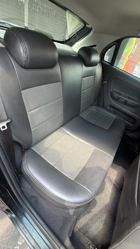 Volkswagen Gol 1.6 Vht Highline Total Flex I-motion 5p