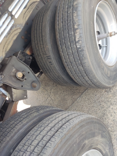 Imagem 7 de 10 de Volvo Vm 23 240