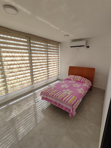 En Venta Apartamento En C.r. Doral Beach Ve03-09135db-mvel
