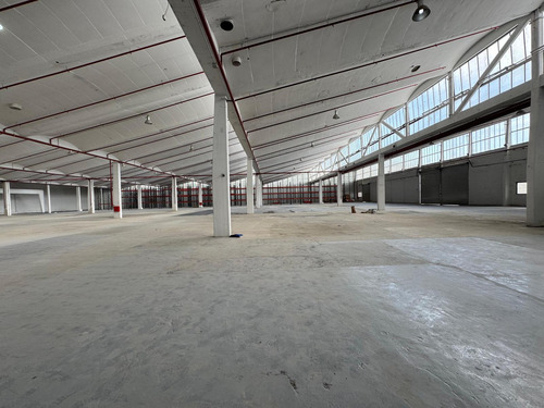Depósito Logistico En Alquiler 10.000 M2 - Pompeya