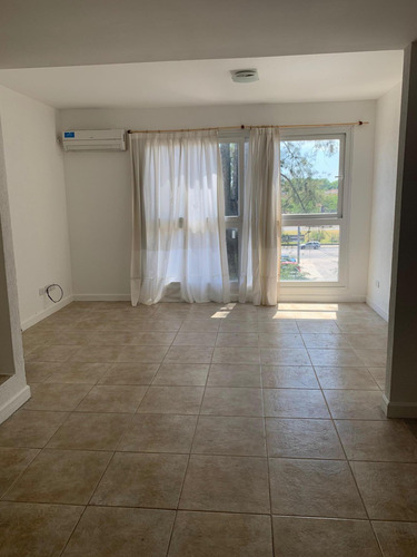 Imagen 5 de 11 de Departamento En Venta En Los Almendros -pilar, G.b.a. Zona Norte