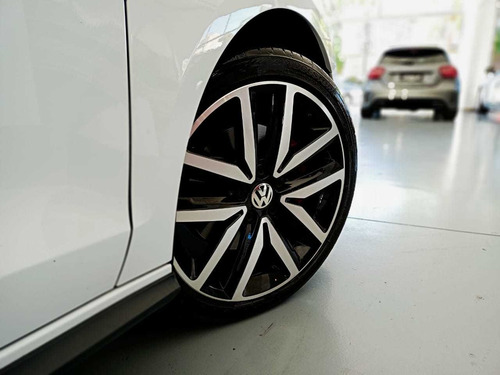 Volkswagen Vento 2.0 Tsi Gli Dsg - Car Cash