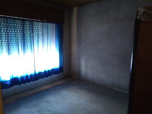 Casa En Venta Centro Mariano Acosta Oportunidad U$u 38.000 Imbatible