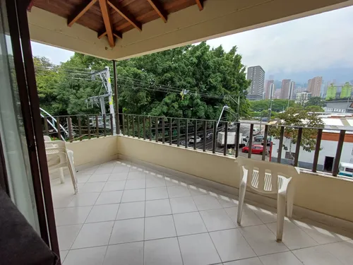 Casa En Venta En Guayabal. Cod V12686