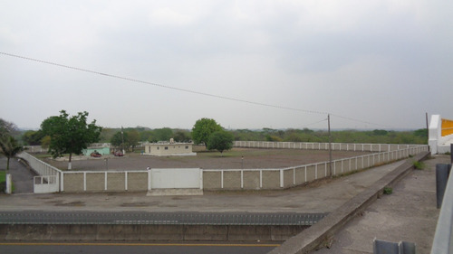 Imagen 1 de 14 de Venta De Terreno Con Oficinas Y Patio De Maniobras Bardeado