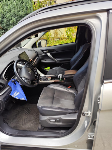 Mitsubishi Eclipse Cross 1.5 Rs 4X2 At