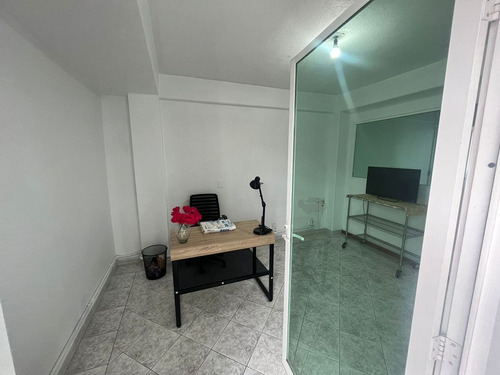 Rento Oficinas Desde 21 Mts. En Metepec, A Un Costado De Continental San Carlos.