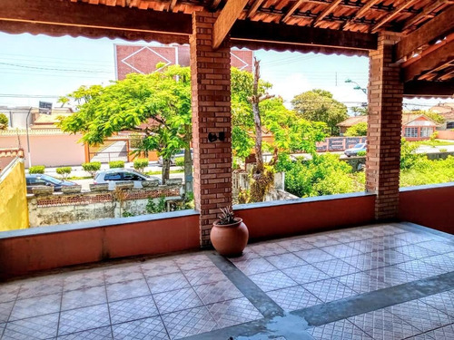 Sobrado À Venda A 500 M Da Praia Em Peruíbe. 7592 M H