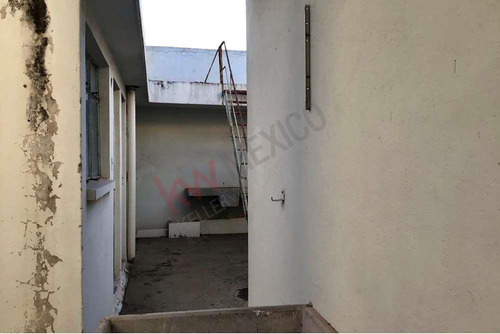 Edificio De Uso Mixto 1er Cuadro Culiacán, Ideal Para Oficinas De Negocio