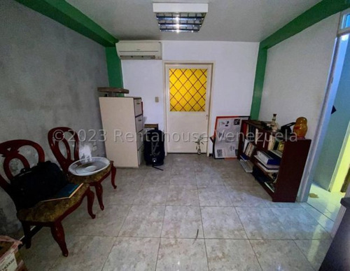 Milagros Inmuebles Casa Venta Barquisimeto Lara Av Libertador Zona Este Patarata Economica Residencial Economico Código Inmobiliaria Rent-a-house 24-13154