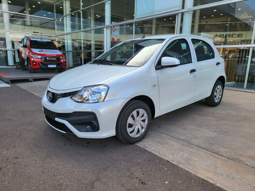 Imagen 1 de 12 de Toyota Etios 2022 1.5 Sedan X