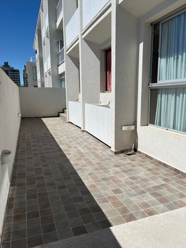 En Venta Departamento 3 Dormitorios, 2 Baños, Edificio Stefano Iv, Opcional Cochera.
