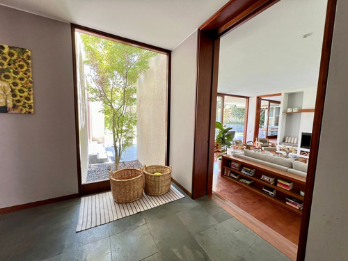 Gran Casa En Condominio Exclusivo Gonzalo Mardones