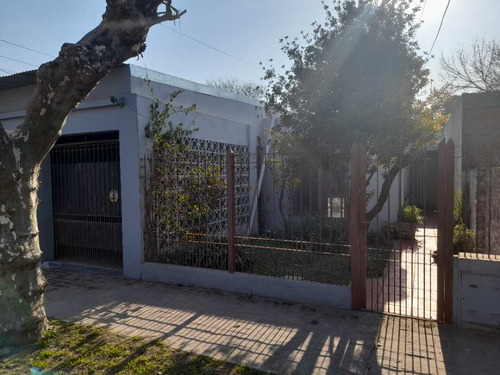 Local Con Vivienda En Venta En Libertad