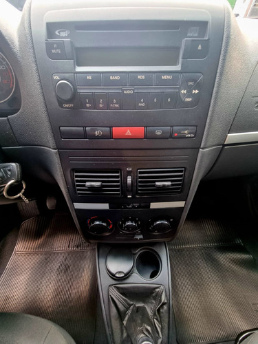 Fiat Idea 1.4 Attractive Flex 5p