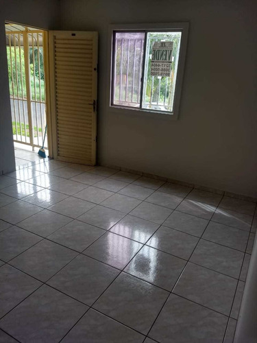 Vendo Apartamento Em Uberlândia - Minas Gerais.