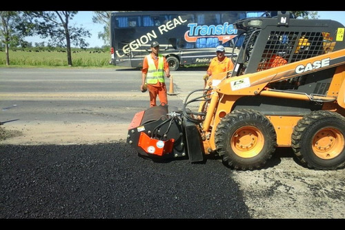 Imagen 7 de 9 de Implemento Jmv Vibrocompactador Liso Vc120 Minicargadora