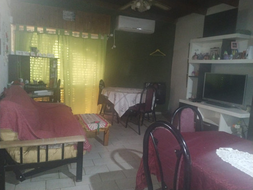 Casa En Venta De 3 Dormitorios C/ Cochera En Villa Buenos Aires