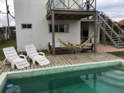 Imagen 1 de 14 de Alquiler Casa Punta Del Este Dueño Directo A Media Cuadra De La Playa - Pileta - Piscina - Parrilla - Aire Acondicionado - La Barra - Manantiales - Balneario Buenos Aires A 10 Minutos De Jose Ignacio.