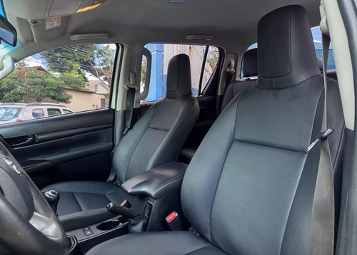 Toyota Hilux 2.8 STD 4X4 CD 16V DIESEL 4P MANUAL