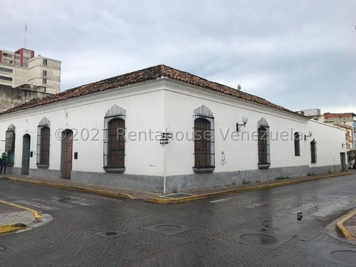 *al/ ¡hermosa Casa Colonial En La Zona Centro De Barquisimeto! Ideal Para Proyectos, Oficina O Turismo En Venta. Lara, Venezuela/ Arnaldo Lopez/ # 22-6071 / 389 M²