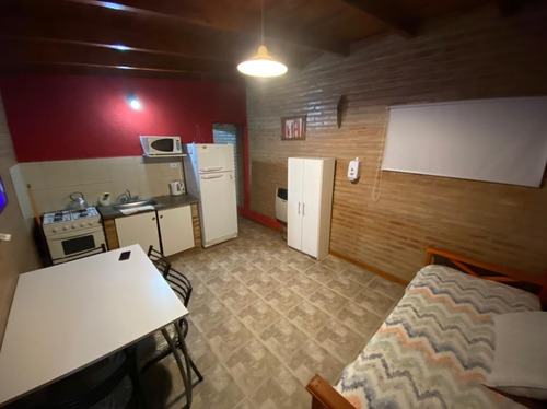 Imagen 2 de 21 de Cabañita Para 2 A 4 Personas A 13 Cuadras Del Centro Vcp