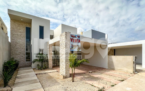 Casa En Venta En Mérida En Privada Nadira, Conkal