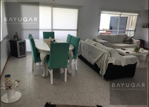 Imagen 8 de 13 de Venta - Gran Propiedad En San Eduardo - Bayugar Negocios Inmobiliarios