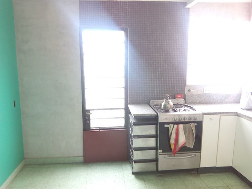 Imagen 9 de 12 de Amplio Dto. De 3 Dorm. Sin Expensas Apto Bco - En 3 E/ 41&42