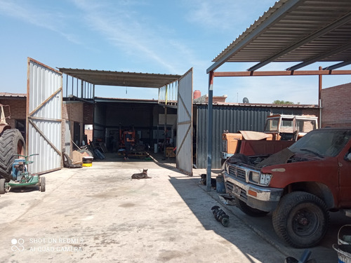 Galpón Y Departamento En Cura Brochero
