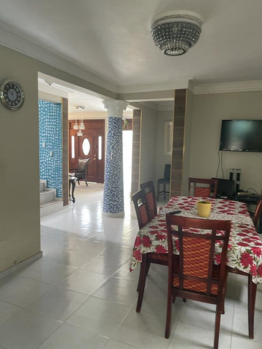 Imagen 10 de 20 de Corona Plaza, Casa De 2 Niveles Con 600mt² De Construcción. Financiamiento Disponible.