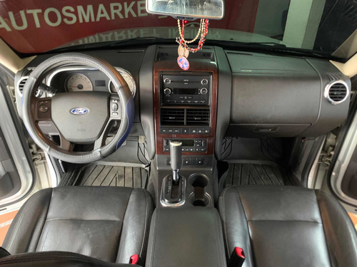 Imagen 7 de 11 de Ford Explorer 4.6 V8