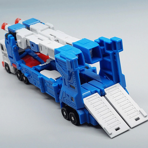 Juguetes Deformados Ultra Magnus Vehículos Blindados Robot