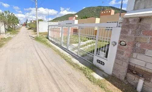 Casa En Amealco, Con Excelente Ubicación Y Mantenimiento Arf