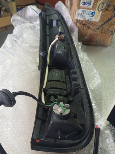 Stop Izquierdo Daihatsu Terios 81560-87404 000