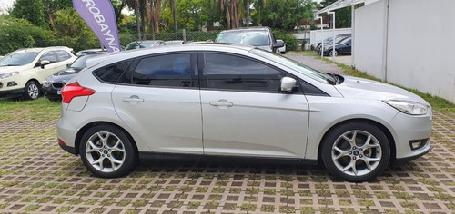 Ford Focus Se Plus Mt 5p