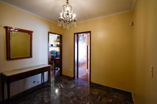 Casa En Venta - 4 Dormitorios 2 Baños 1 Cochera - 200mts2 - La Plata