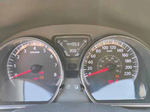 Imagem 11 de 14 de Nissan Versa