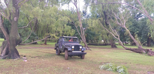 Jeep Ika 1958