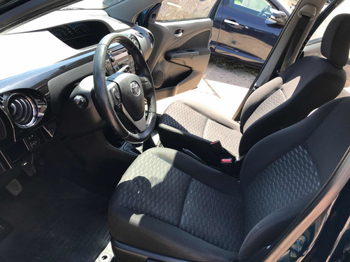 Toyota Etios 1.5 5p Xls 2015