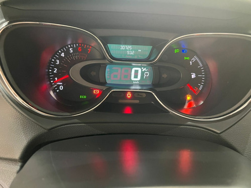 Imagem 16 de 21 de Renault Captur Intense 2.0