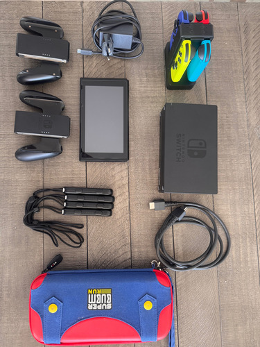 Nintendo Switch Consola + Extras Negro (Usado)