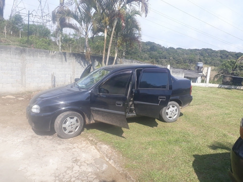 Imagem 1 de 5 de Gm Corsa Classic Basico