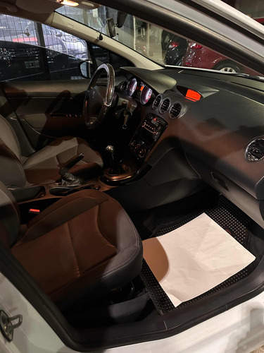 Peugeot 408 1.6 Allure 115cv